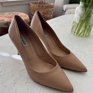 Steve Madden Nude Heels Pumps - W9.5